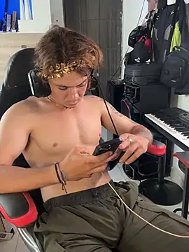 AngelLatinBoy ওয়েবক্যাম শো
