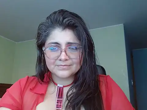 Mafe_Taylor XXX чат на живо