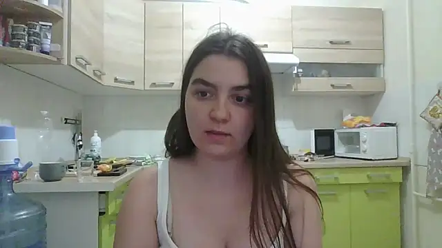 Farynaa live XXX chat
