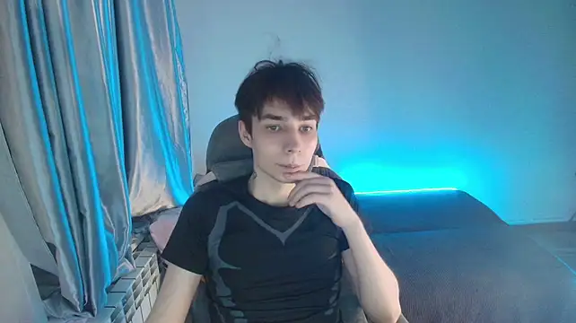 Webkamerová show adam_kpoy