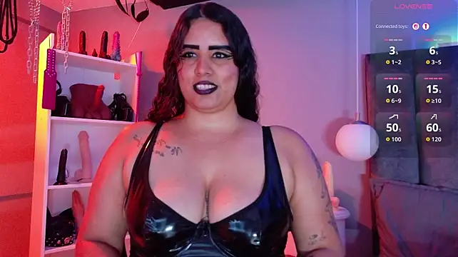 Chatroom XXX en direct de MariaGaitan