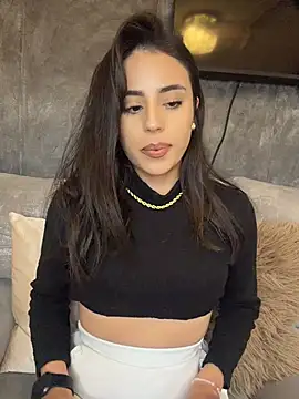 AbyThompson XXX чат на живо