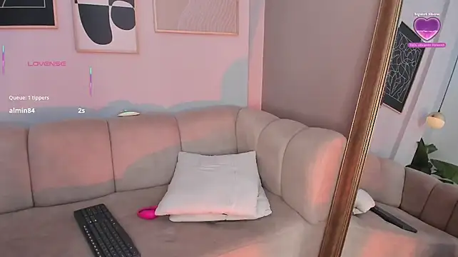 marie_bass' Live XXX Chat