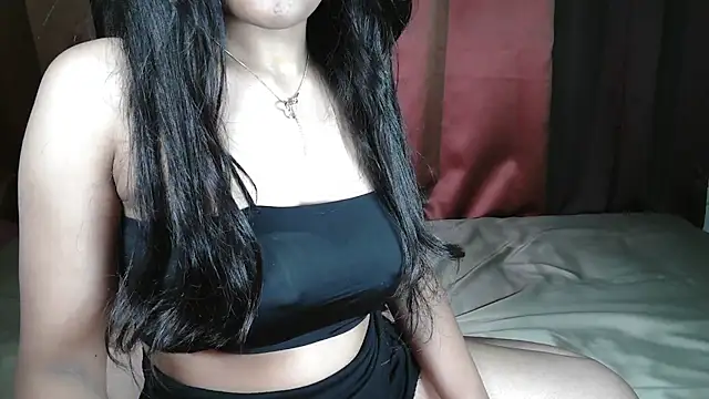 Myra_Love Adlı Modelin Canlı XXX Sohbeti