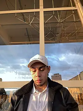 Taylor_DiamondBoy: онлайн-секс-чат