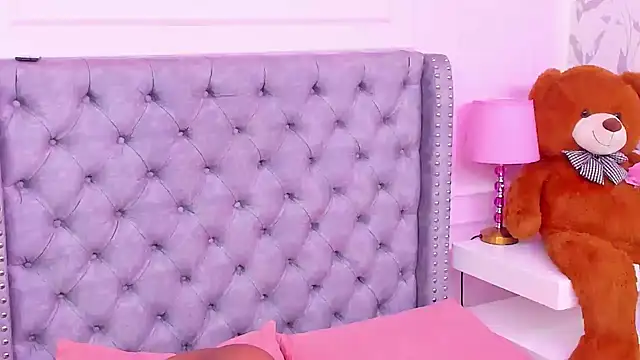 HaileeRoberts – Live XXX-chat