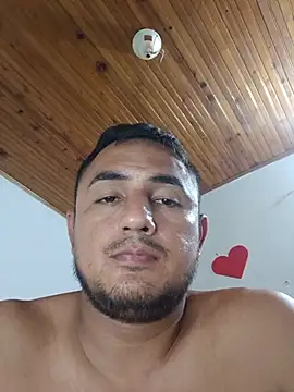 Show modela knox_zeque na web-kameri