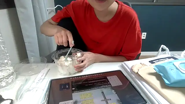 Cockoroach3333 웹캠 쇼