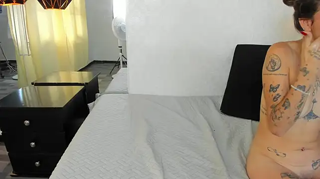 Katalina_Fire's Live XXX Chat