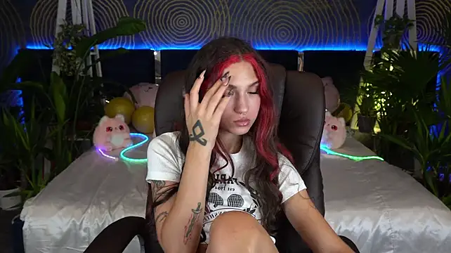 Živý XXX chat BabyFlowerr