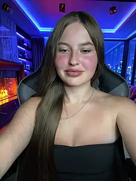 MissMiaSin Adlı Modelin Web Kamerası Şovu