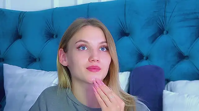 دردشة StacyEvances الجنسية المباشرة