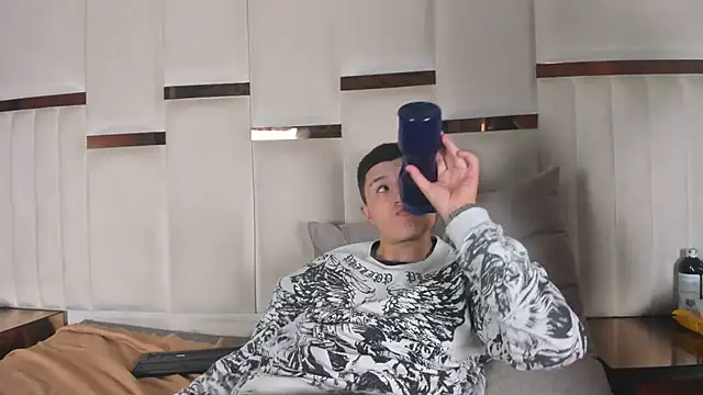 ANLLELOAndANGELAのウェブカメラショー
