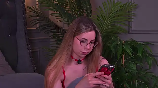 Živý XXX chat -SaraBlack-