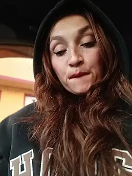 צ'אט XXX בשידור חי של Alejandra_N