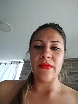 KittyHoleshot87's Webcam Show