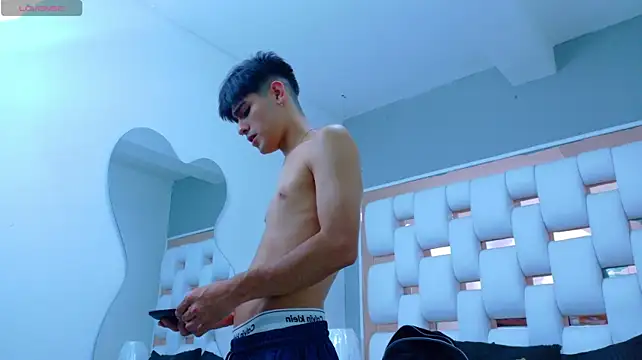 Вебкам-шоу TaylerCruz