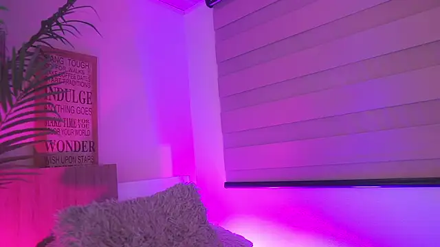 dakotaa_01 Live XXX-chat