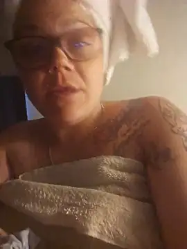 MissThroatGoat69 网络视讯表演
