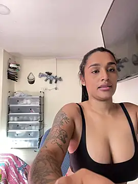 XXX chat uživo modela KatalinnaBrown