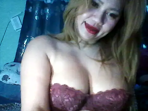 Miss_Heart webcam show