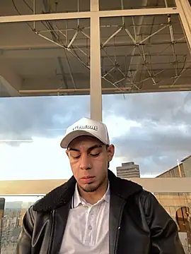 Taylor_DiamondBoy Live XXX-Chat