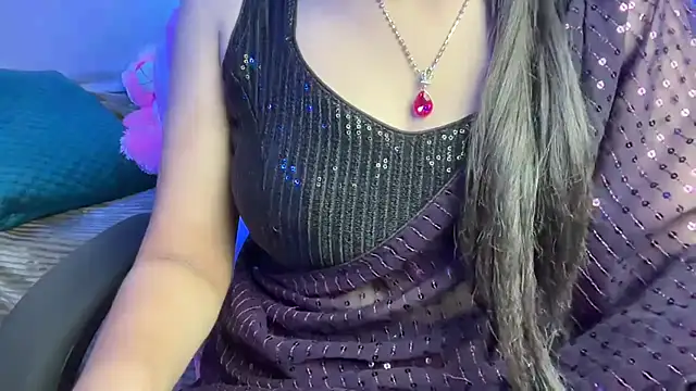 แชท XXX สดของ QueenAngelena