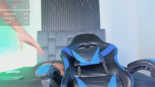 Živý XXX chat Alexxus_Smith