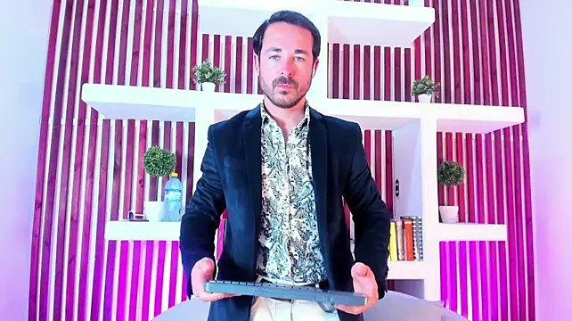 Adams_Sanz Adlı Modelin Canlı XXX Sohbeti
