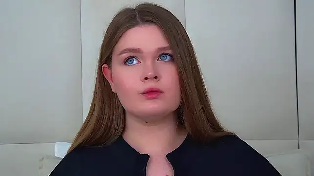 CrystalLyons live XXX chat