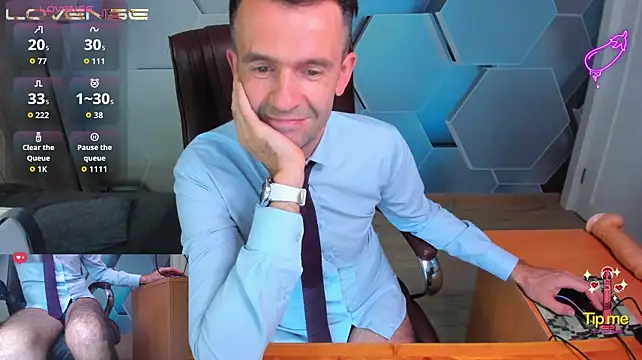 SteveTiger Chat XXX live
