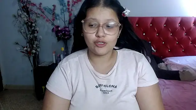 angel_barbie_1 Adlı Modelin Canlı XXX Sohbeti