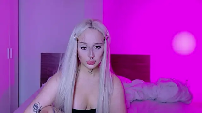 Chatroom XXX en direct de Lolykari