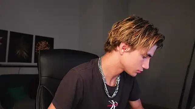 Denis_Wu – Naživo XXX chat