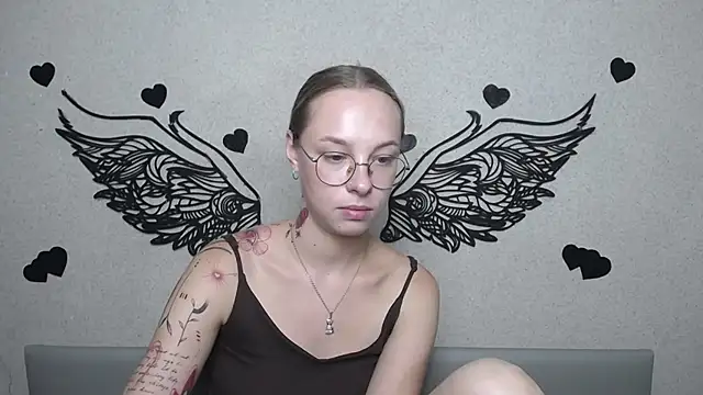 SteshaGlass Chat XXX in diretta