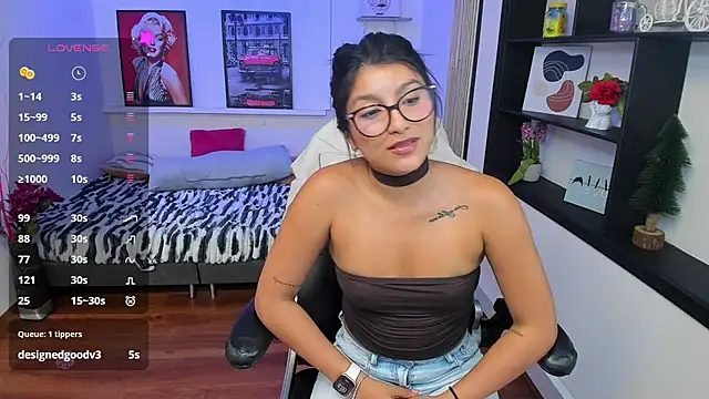 Hailey_Adams Chat XXX in diretta