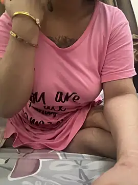 Chat +18 de Indian_model9 ao vivo