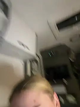 melanieTesss 现场XXX聊天