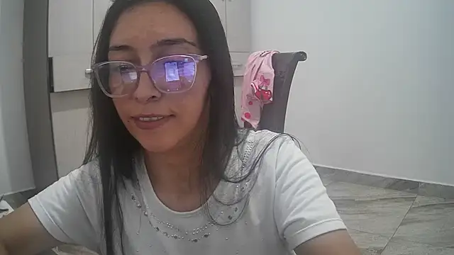 Ma_Alcazar Adlı Modelin Canlı XXX Sohbeti