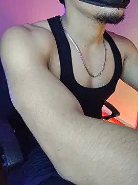 Chatroom XXX en direct de roxiii_