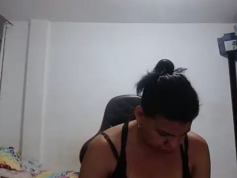 Adriana_0312 live XXX chat