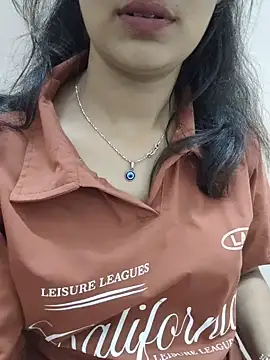 Chat +18 de Ritika_jha01 ao vivo
