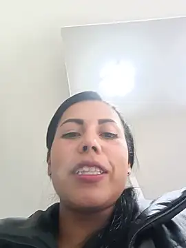 _andrea30 Chat XXX live
