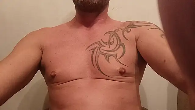 Timbojan28 XXX чат на живо