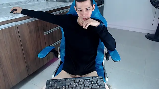 Chat XXX ao vivo de Brandon_Wolf