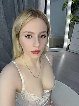 CaseyCumFace Show Webcam