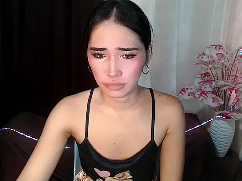 urasiankylie's Live XXX Chat