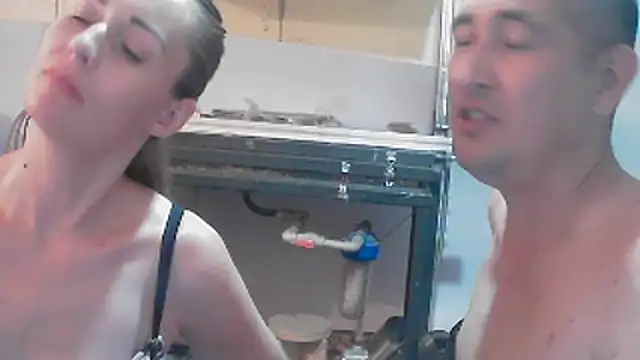 DenMaretxx XXX чат на живо