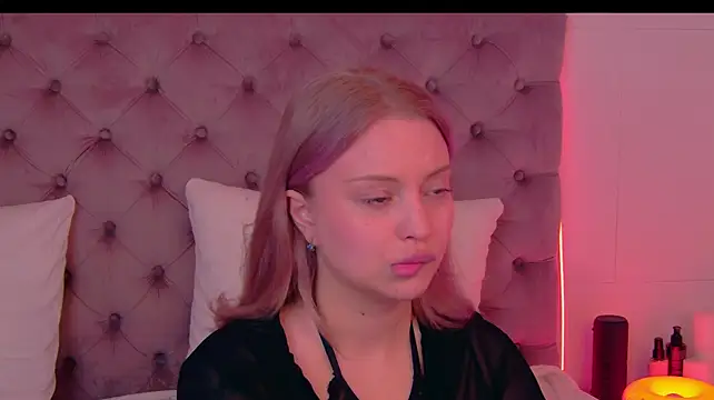 MyrHiltonn Live XXX chat