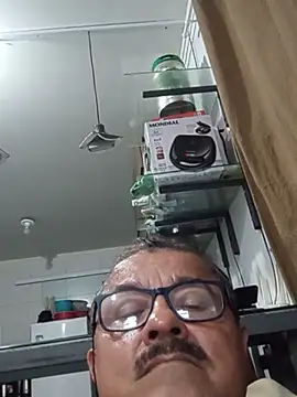 Misterymem63's Live XXX Chat